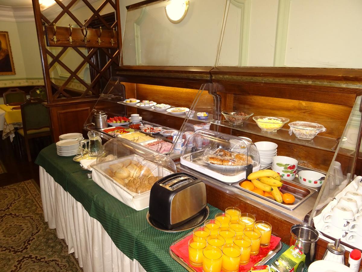 ホテル バルバカン レヴォチャ エクステリア 写真