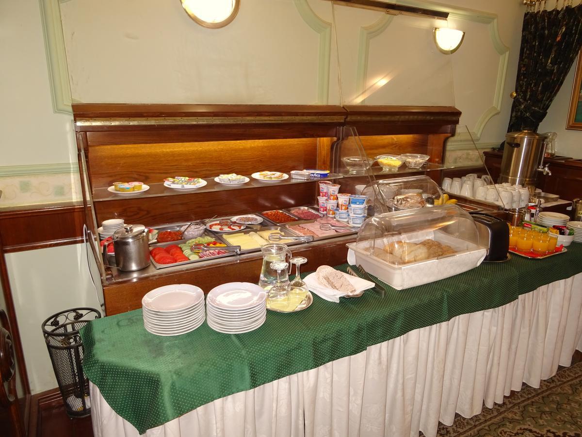 ホテル バルバカン レヴォチャ エクステリア 写真
